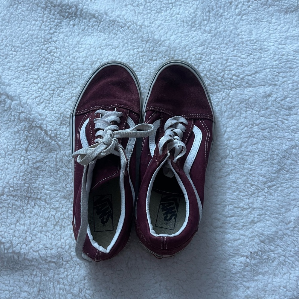 Size 10 burgundy vans!
